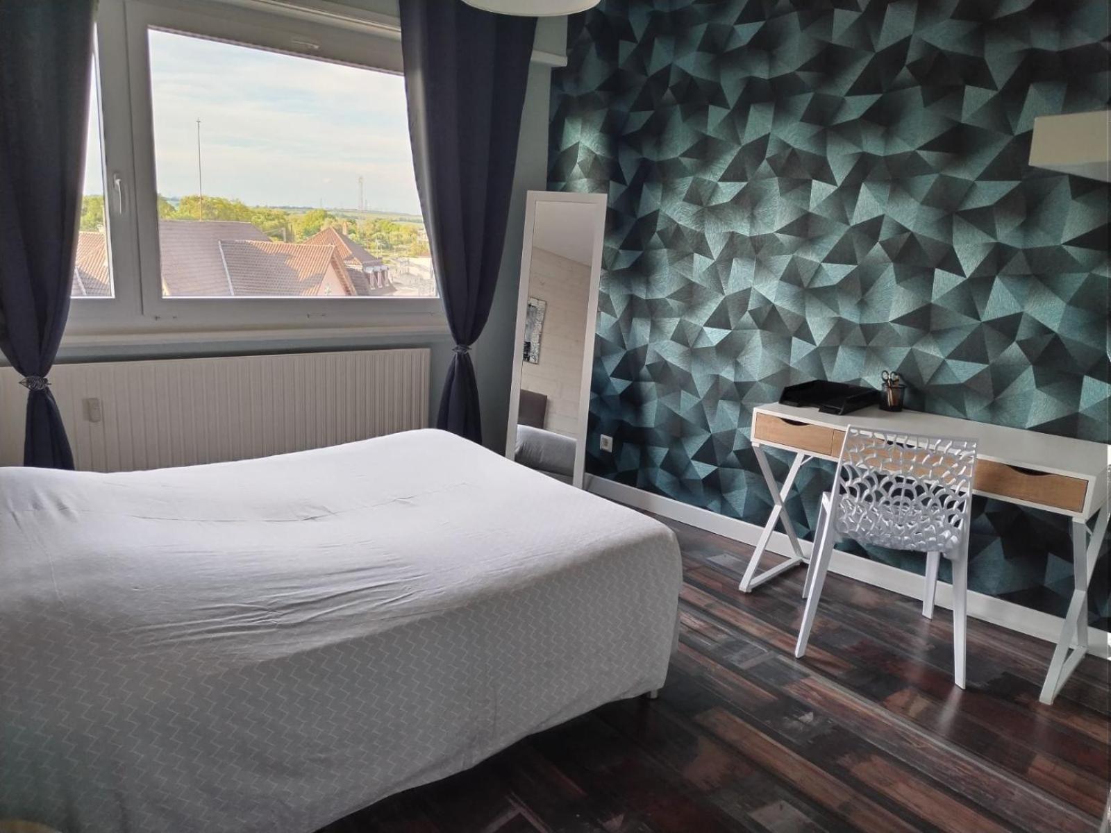 L'europ'appart : Gare, Center Parcs, Parc St Croix Apartment